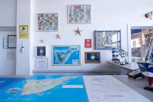 hostel neon tenerife