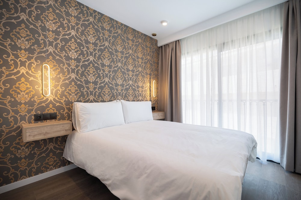 the orange house boutique hotel