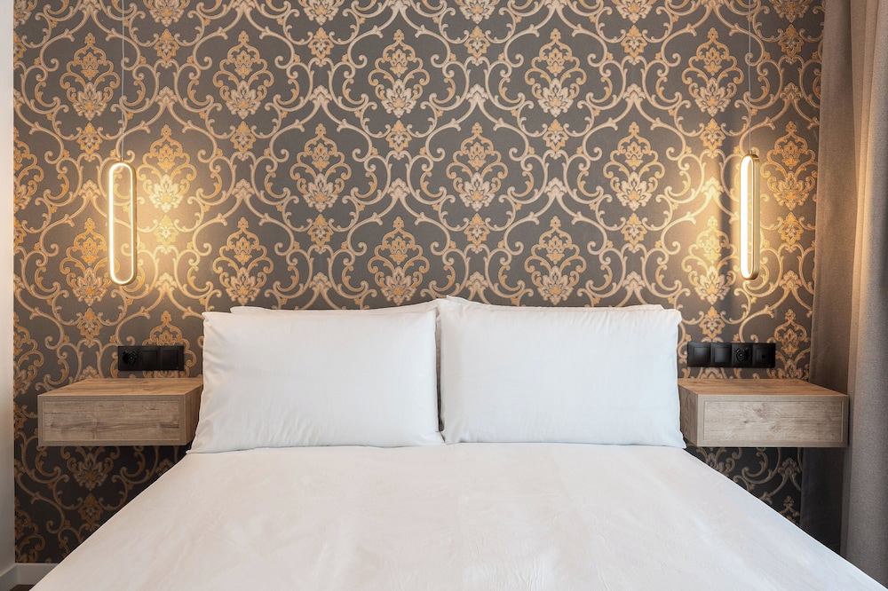 the orange house boutique hotel