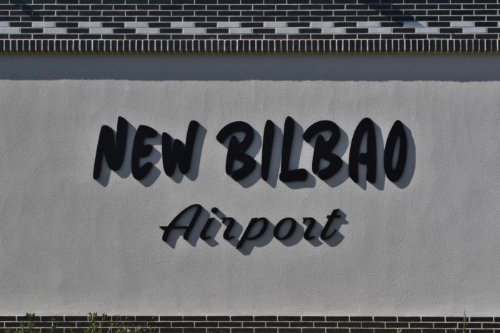 hotel new bilbao airport