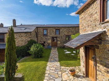 complejo rural lar de vies