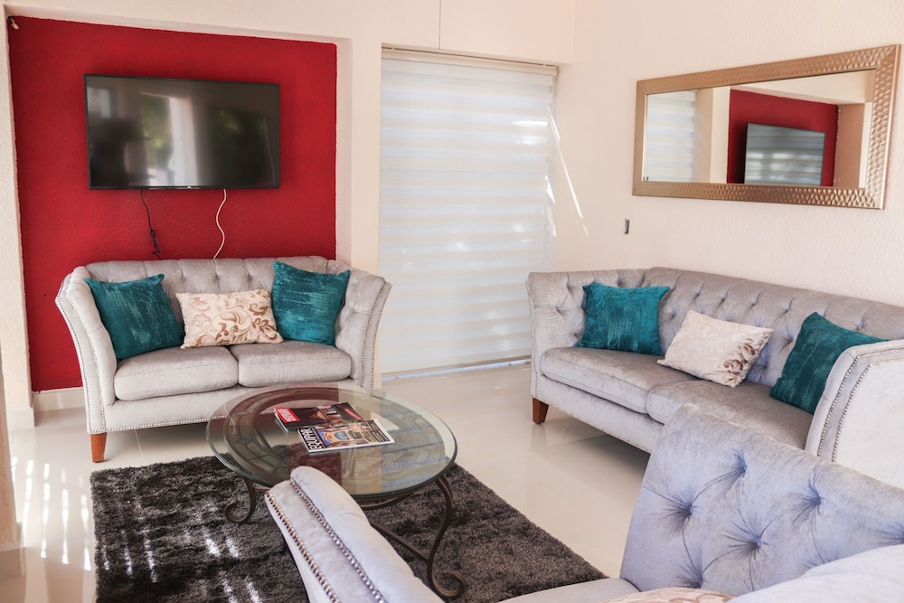 the westmarine waterfront hotel