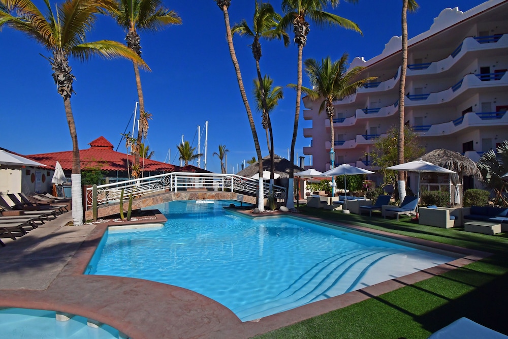 the westmarine waterfront hotel