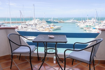 the westmarine waterfront hotel