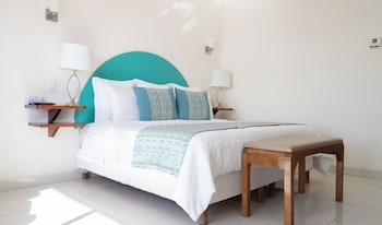 the westmarine waterfront hotel