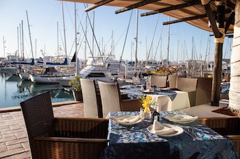 the westmarine waterfront hotel