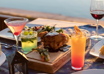 the westmarine waterfront hotel