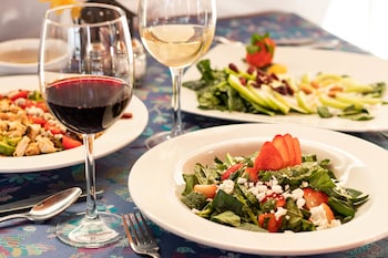 the westmarine waterfront hotel