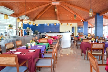 the westmarine waterfront hotel