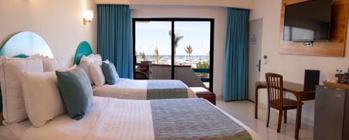 the westmarine waterfront hotel