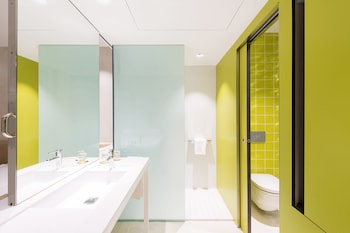 hotel rec barcelona adults only