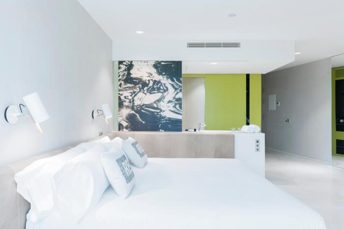 hotel rec barcelona adults only