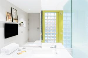 hotel rec barcelona adults only