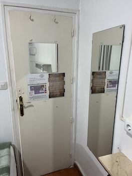 hostel almansa