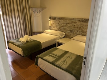 hostel almansa