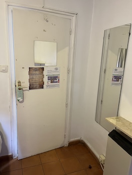 hostel almansa