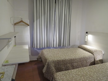 hostel almansa