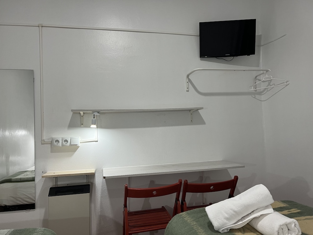 hostel almansa