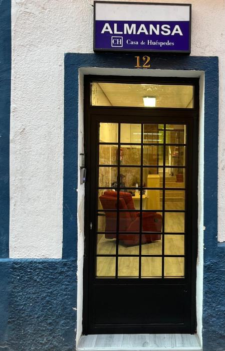 hostel almansa