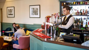 County Hotel Chelmsford,Essex>>Chelmsford,4 star