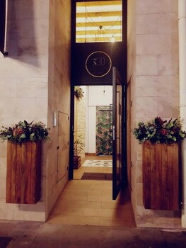 s30 reina victoria suites