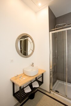 s30 reina victoria suites