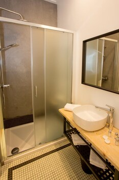 s30 reina victoria suites