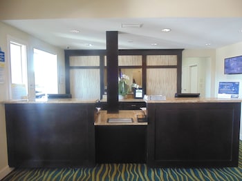 Days Inn By Wyndham Adel I-75,Moultrie>>Adel,2 star