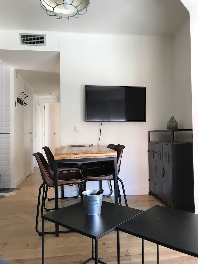 olala wow apartments