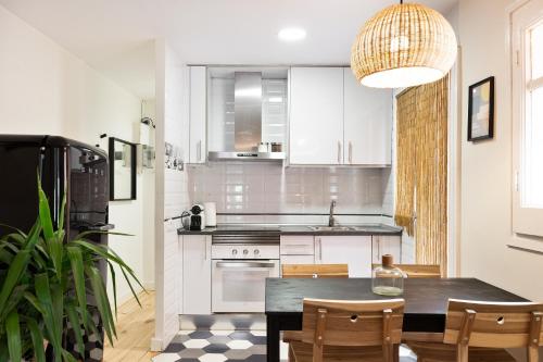 Olala Wow Apartments,Cornella De Llobregat>>Barcelona,4 star