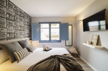 wander by pillow adults only