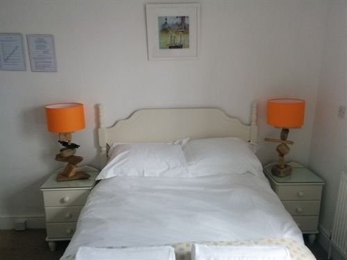 Tregony Guest House,Hayle>>Cornwall,4 star
