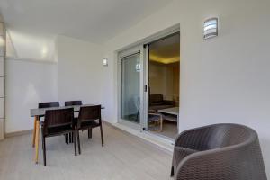 aqua apartments vento marbella