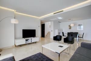 aqua apartments vento marbella