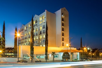 Fiesta Inn Express Chihuahua,Campestre-Lomas>>Chihuahua,4 star