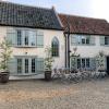 holly lodge boutique bandb