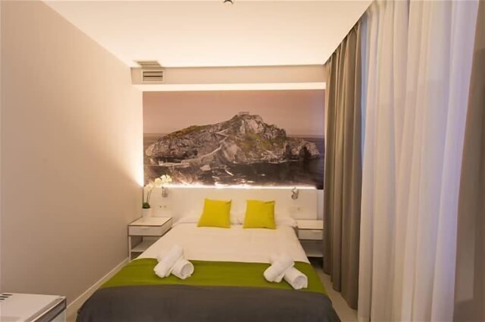 bilbao city rooms