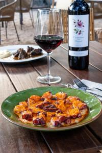 hotel masia can vive