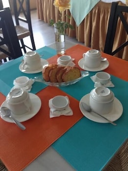 kyveli apartments