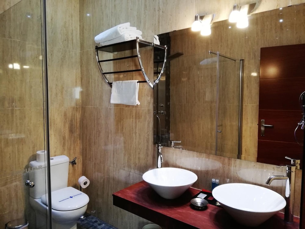 hotel lb lebrija by ma 22 puntos