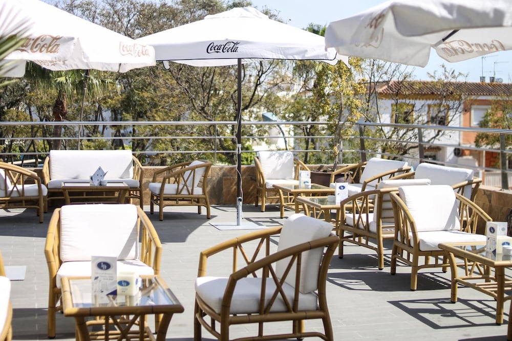 hotel lb lebrija by ma 22 puntos