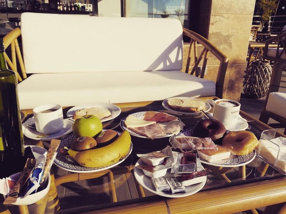 hotel lb lebrija by ma 22 puntos