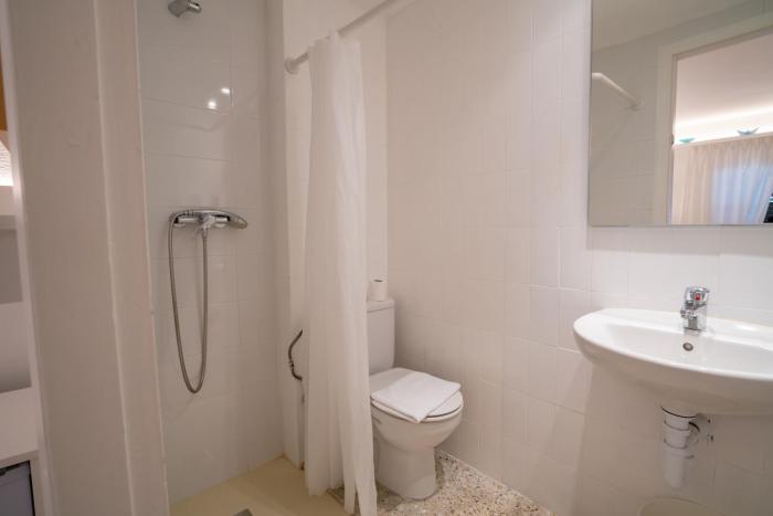 hostal marina cadaques