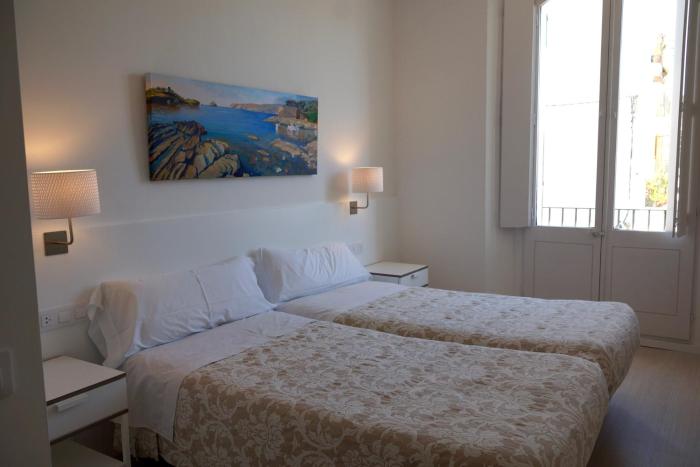 hostal marina cadaques