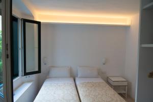 hostal marina cadaques