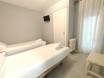 hostal albero by gaiarooms