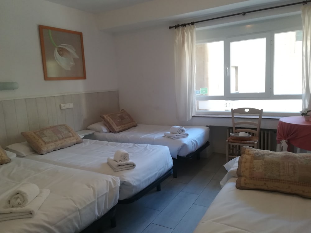 hostal albero by gaiarooms