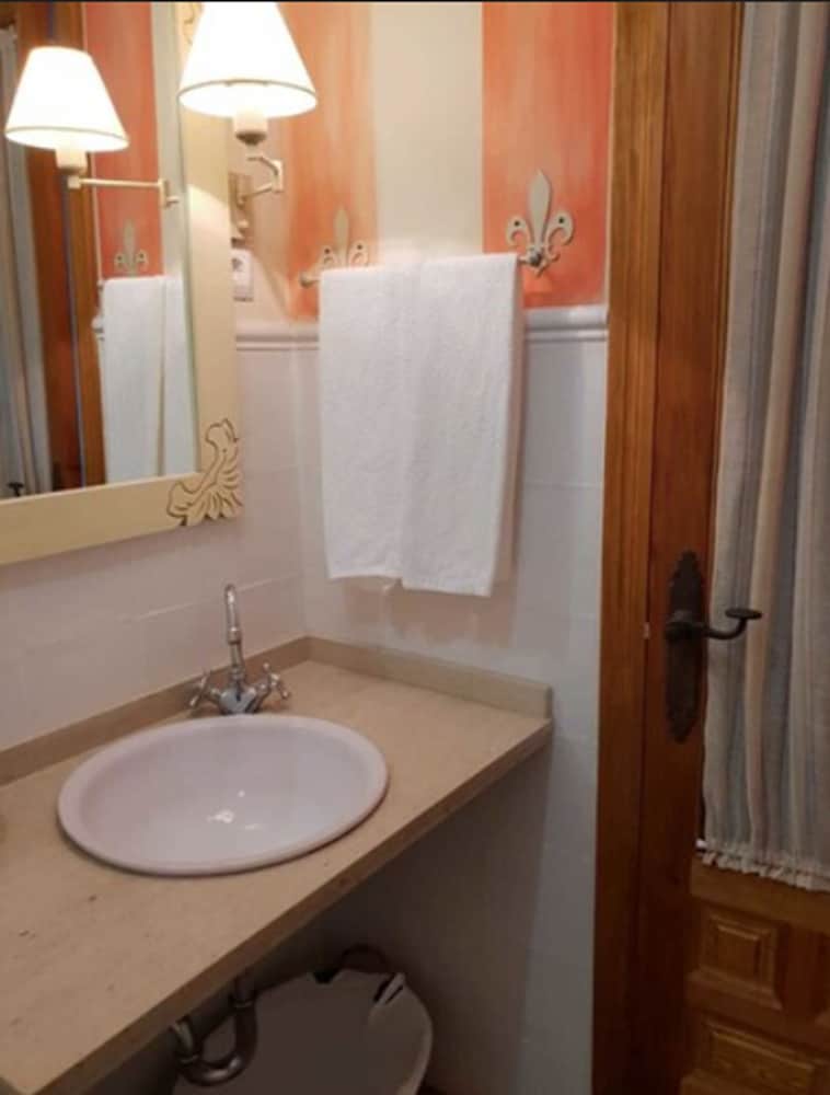 hotel rural molino la boticaria