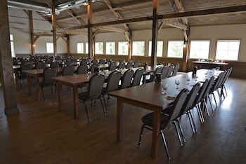 the mountain top inn and resort