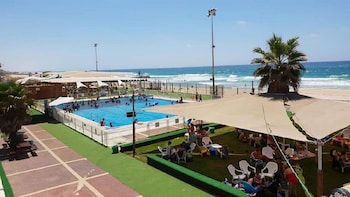 Spat Beach,Bat Yam>>Azor,3 star